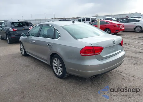 2012 Volkswagen Passat 2.5L Sel Premium из США, поврежденный, VIN 1VWCP7A34CC081224